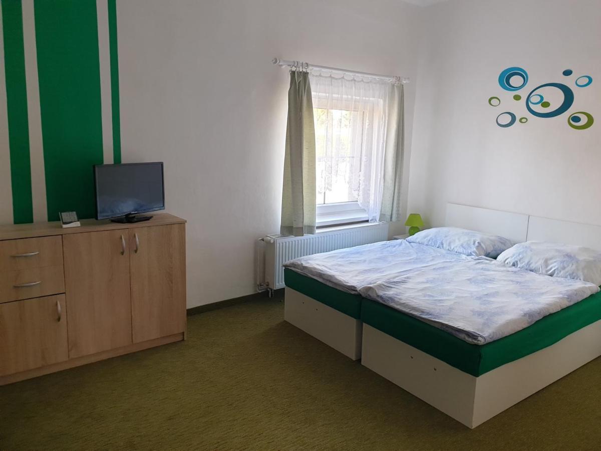 Penzion A Hospudka U Anny Nové Sedlo エクステリア 写真